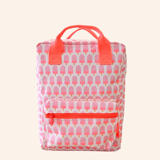 Kleine Engel rugzak met ijsjesprint in roze tinten.